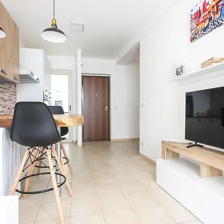 Pet Friendly In Isca Marina With Wifi